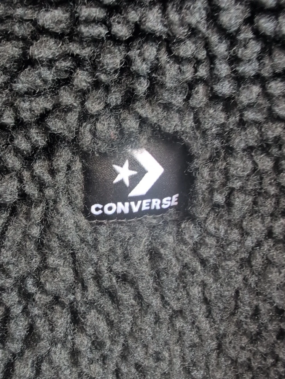 Converse plush black